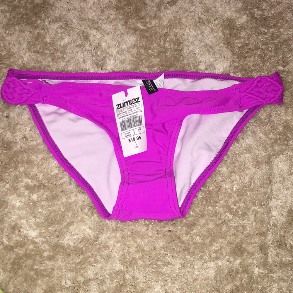 SUMMER BIKINI: Zumiez baithing suit bottoms